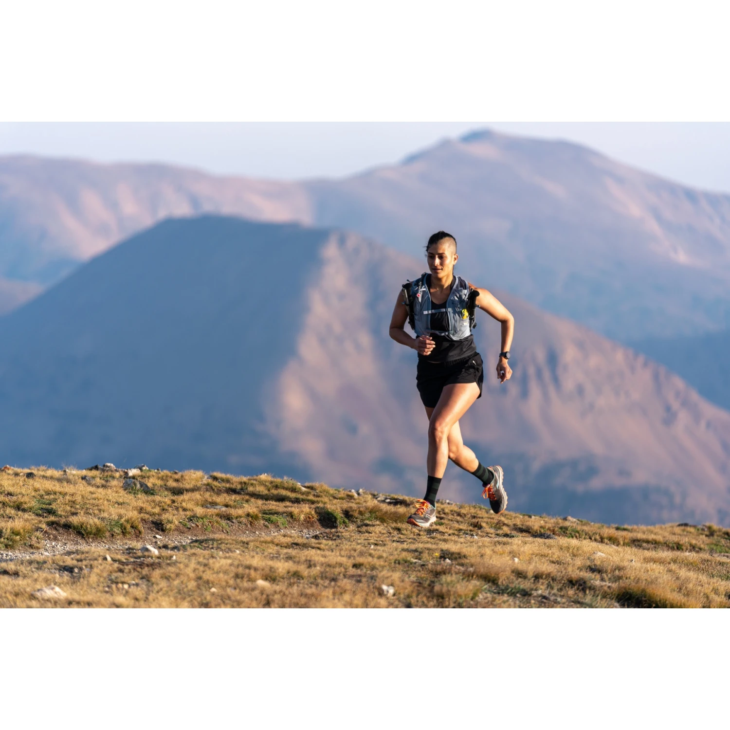 Osprey Duro LT Running Backpack - Dark Charcoal Grey 9 Osprey Duro LT Running Backpack - Dark Charcoal Grey - Image 7