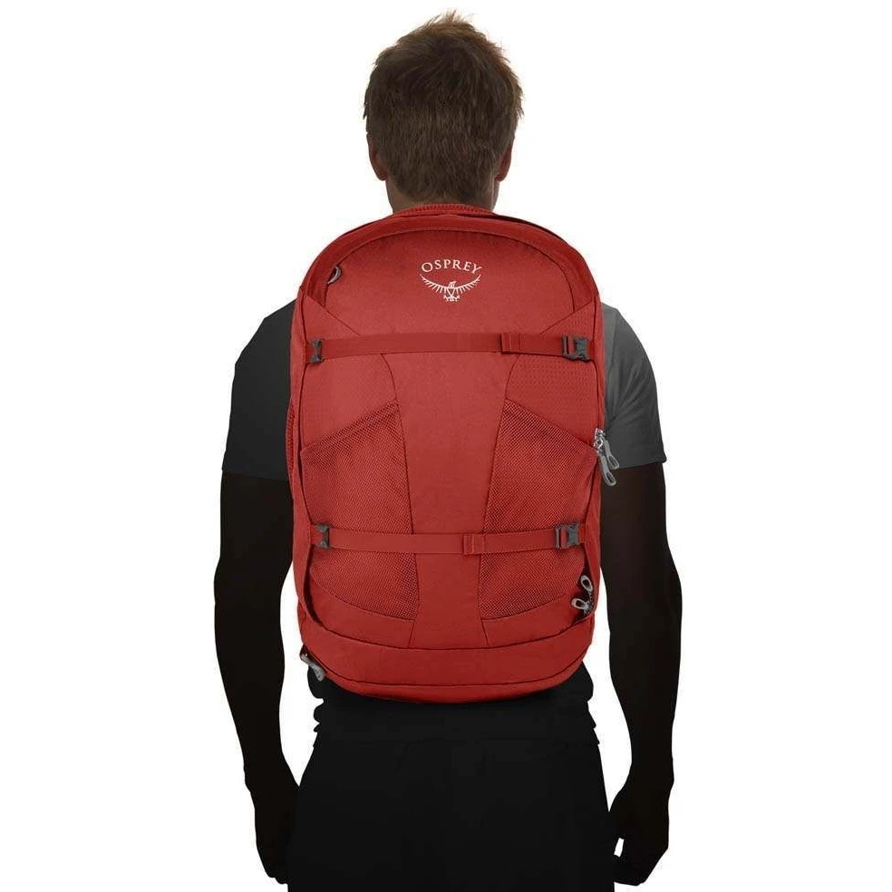 Osprey Farpoint 40 Backpack - Muted Space Blue 9 Osprey Farpoint 40 Backpack - Muted Space Blue - Image 7