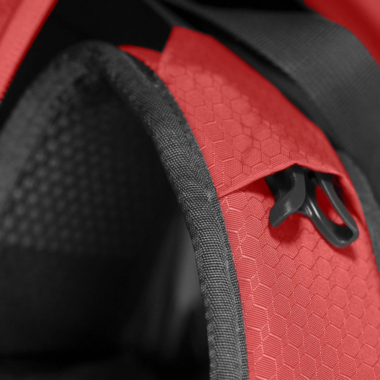 Osprey Farpoint 70 Backpack - Black 8 Osprey Farpoint 70 Backpack - Black - Image 6