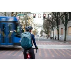 Osprey Radial 26+8 Backpack - Tan Concrete 29 Osprey Radial 26+8 Backpack - Tan Concrete -Backpack Shop osprey radial 4 1253631