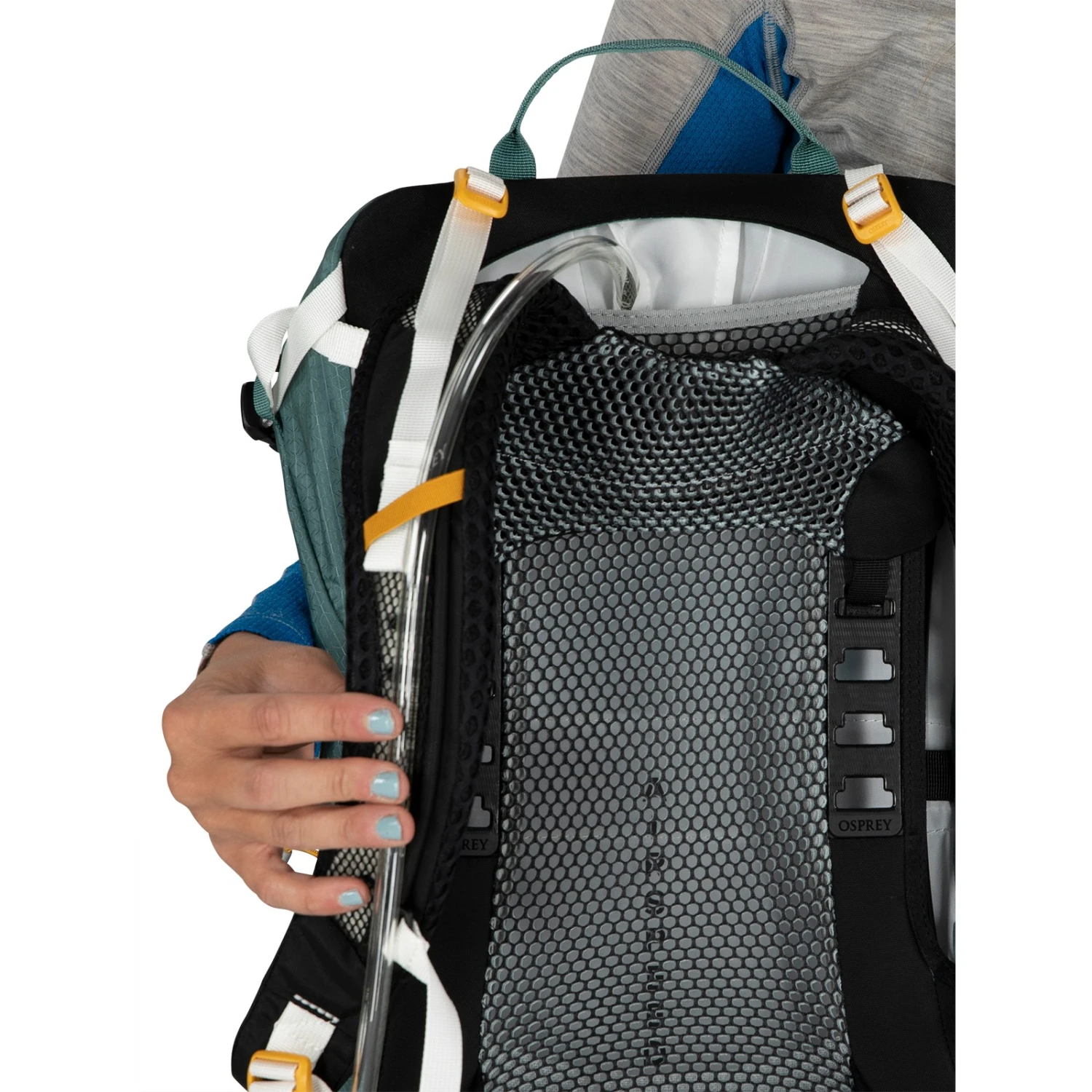 Osprey Sirrus 24 Women's Backpack - Succulent Green 16 Osprey Sirrus 24 Women's Backpack - Succulent Green - Image 14