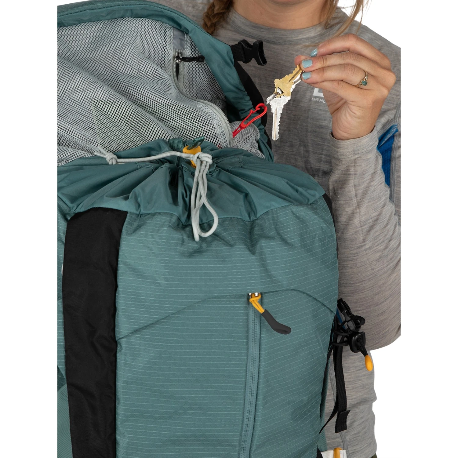 Osprey Sirrus 36 Women's Backpack - Blueberry 15 Osprey Sirrus 36 Women's Backpack - Blueberry - Image 13