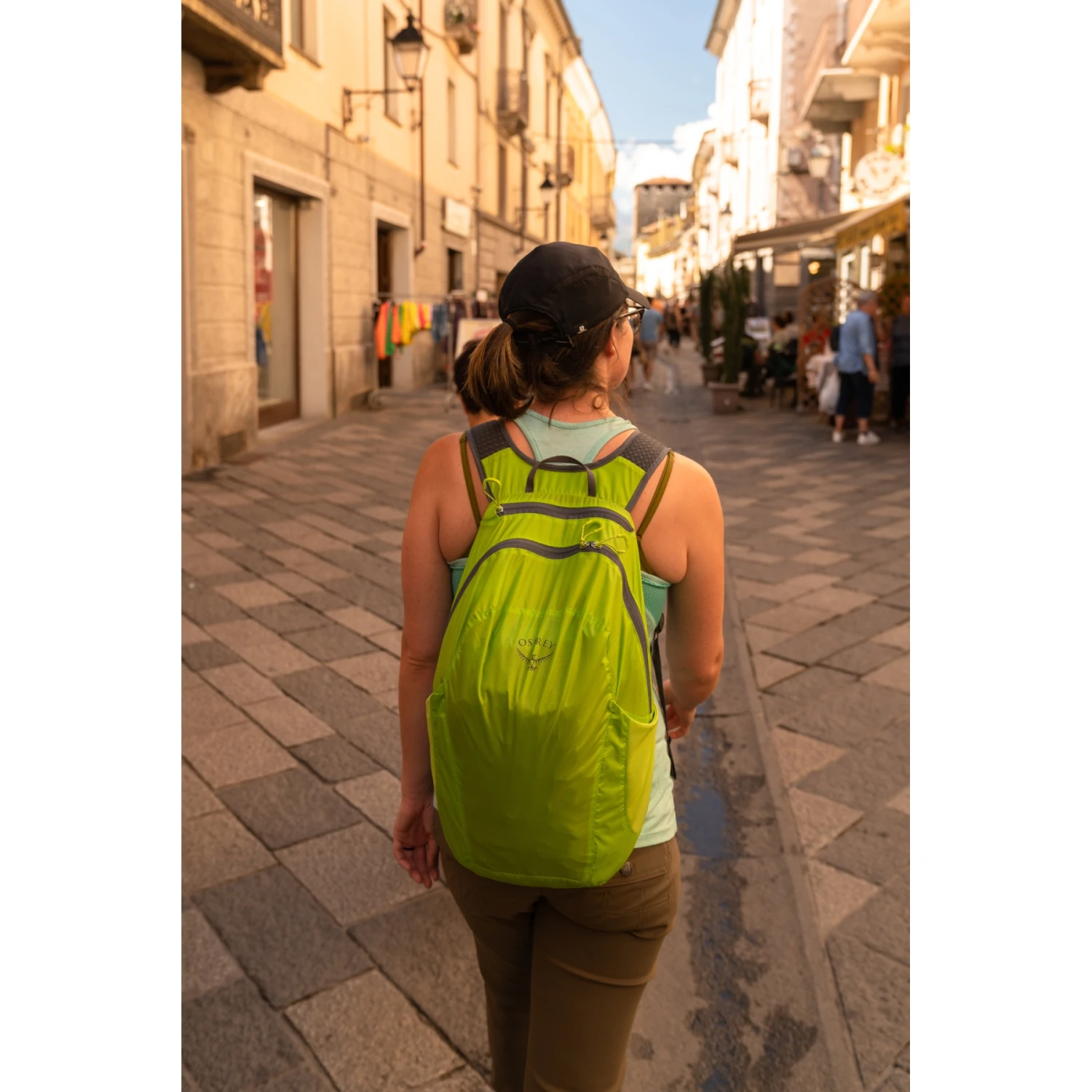 Osprey Ultralight Stuff Pack 18 - Foldable Backpack - Waterfront Blue 8 Osprey Ultralight Stuff Pack 18 - Foldable Backpack - Waterfront Blue - Image 6