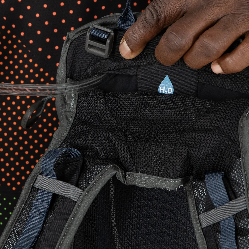 Osprey Syncro 20 Backpack - Primavera Yellow 12 Osprey Syncro 20 Backpack - Primavera Yellow - Image 10